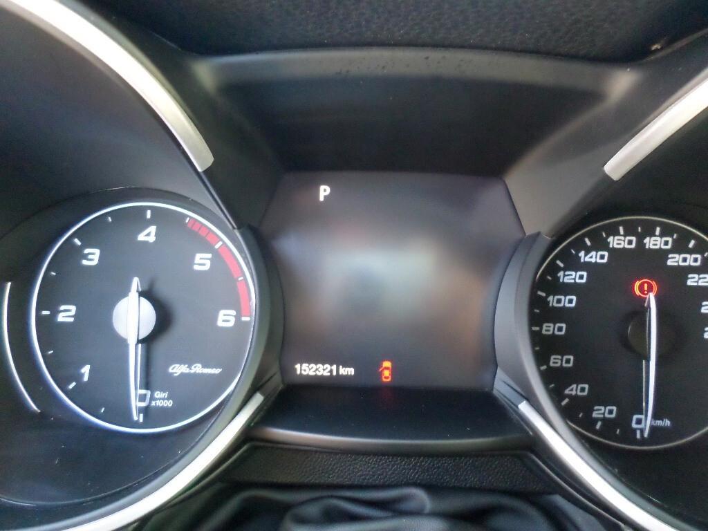 Alfa Romeo Stelvio 2.2 Turbodiesel 160 CV AT8 RWD Business