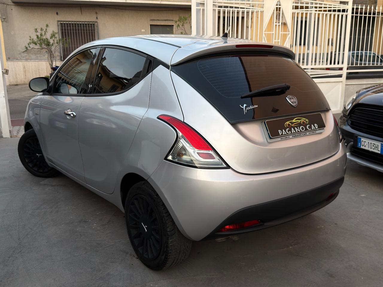 Lancia Ypsilon 1.2 69 CV 5 porte S&S Platinum GPL