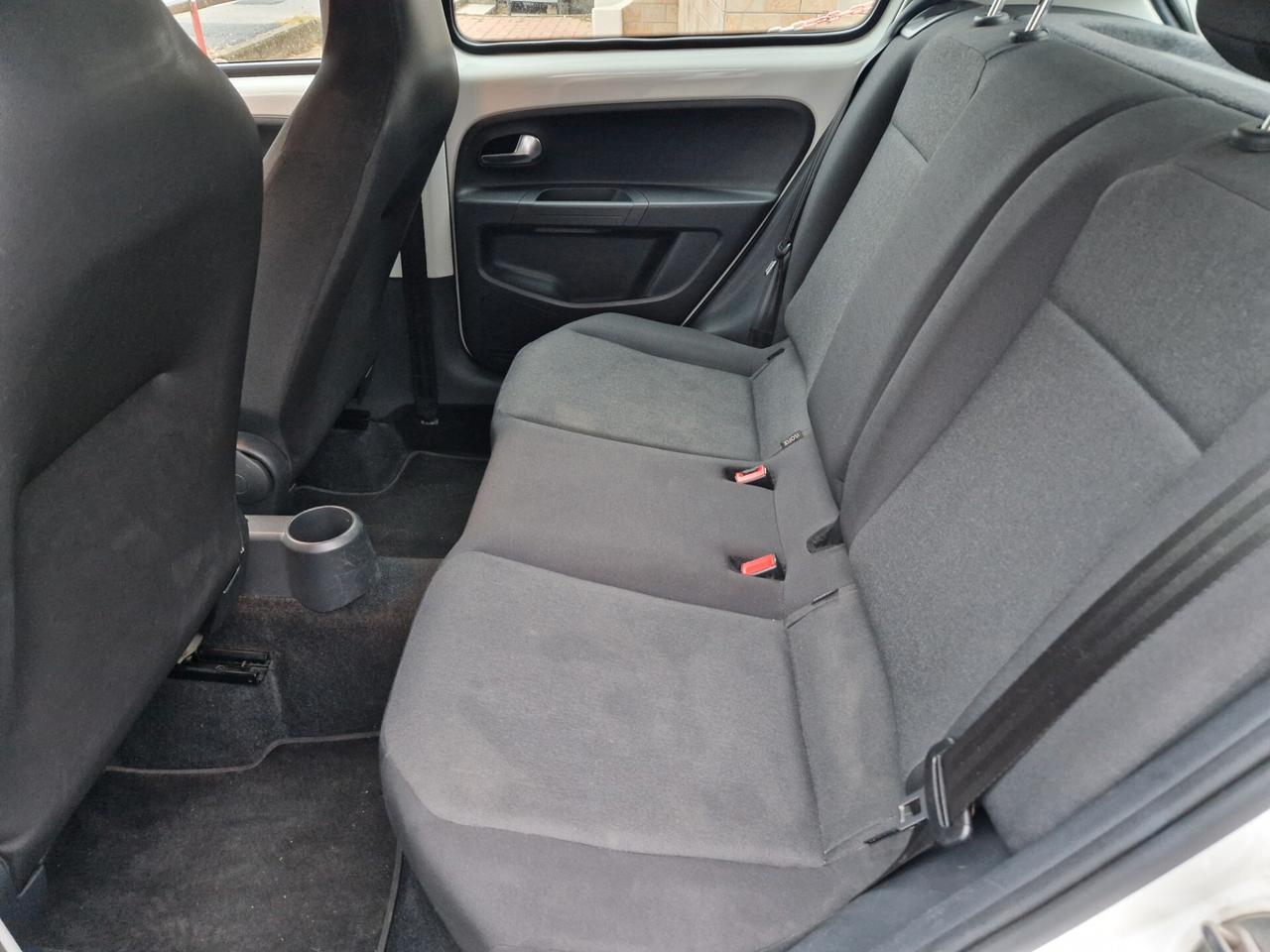 Volkswagen up! 1.0 60CV AUTOMATICA, 5 porte, Bluetooth, Sensori