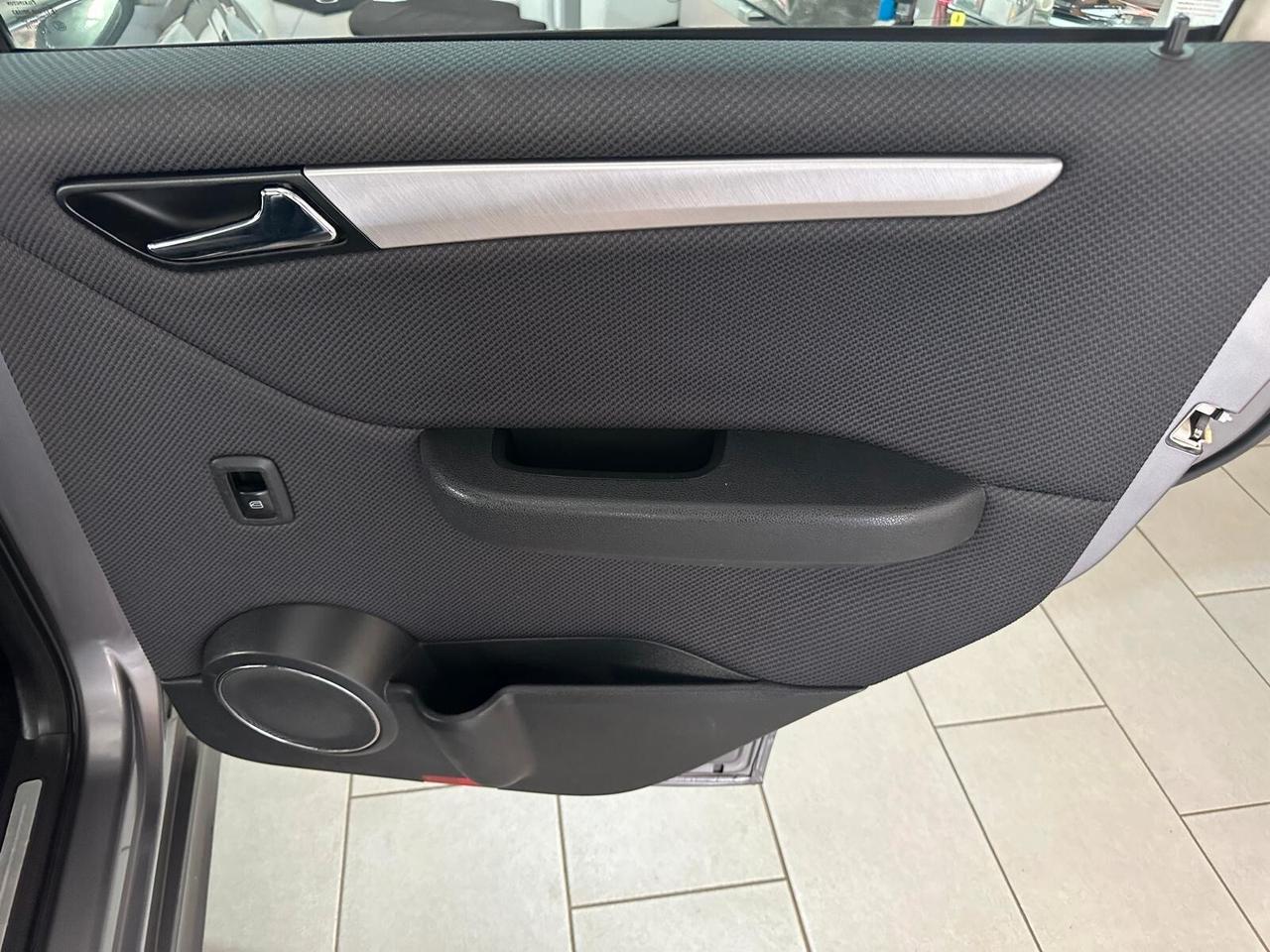 Mercedes-benz A 160 CDI BlueEFFICIENCY Premium