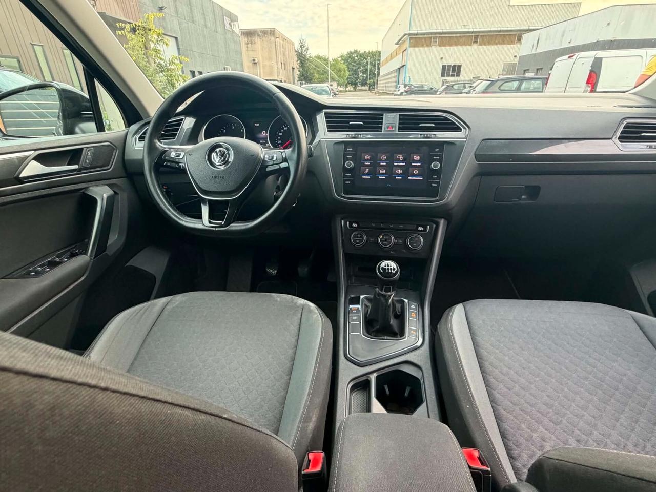 VW Tiguan1.6TDi115cv R-line-189.000KM-Garanzia-2019