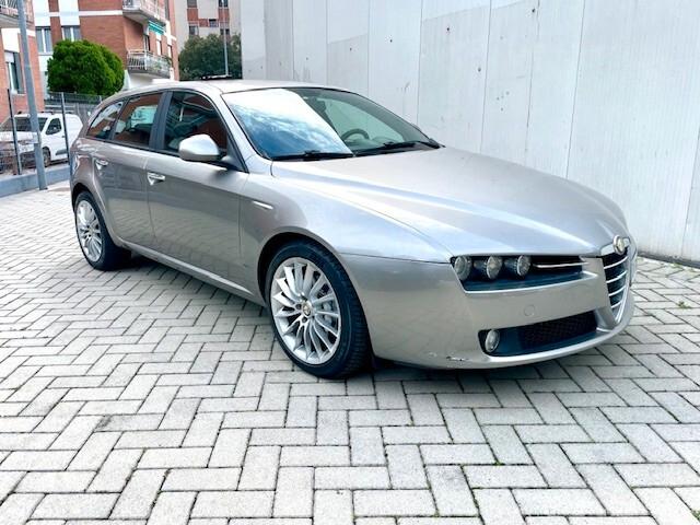 Alfa Romeo 159 2.0 JTDm Sportwagon Distinctive