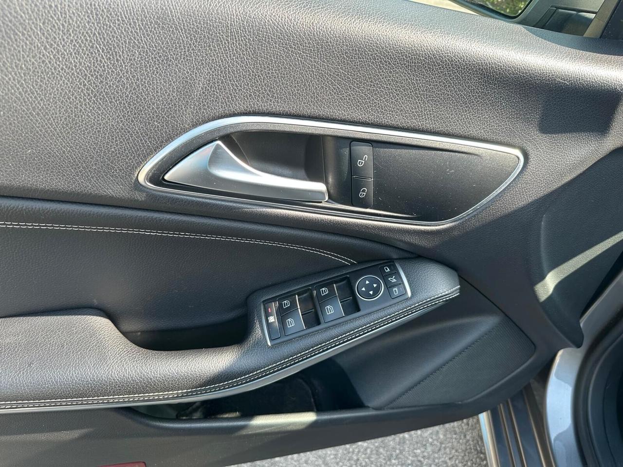 Mercedes-benz CLA 200 CLA 200 CDI Shooting Brake Executive