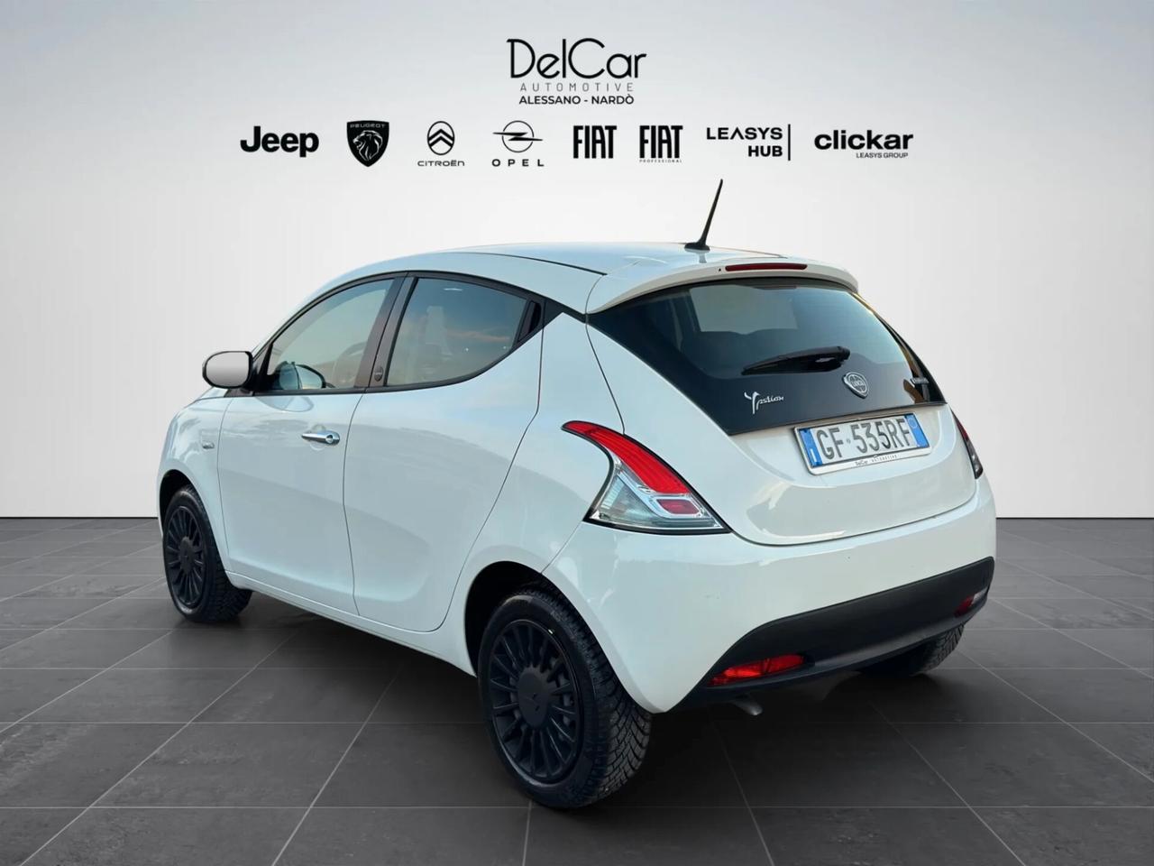 Lancia Ypsilon 1.0 FireFly 5 porte S&S Hybrid Ecochic Silver - 10.000 Km !!