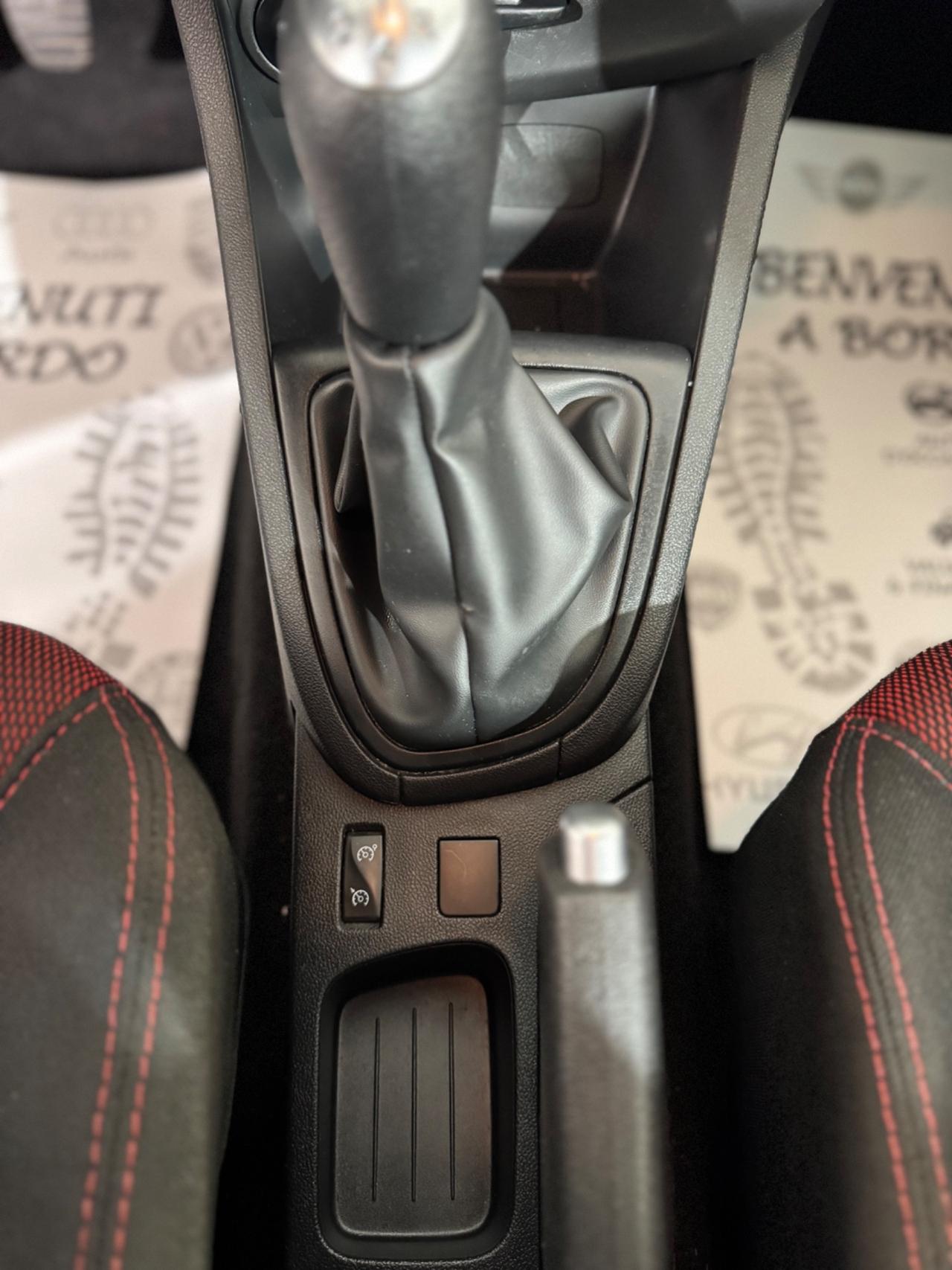 Renault Clio 1.2 75CV 5 porte Life