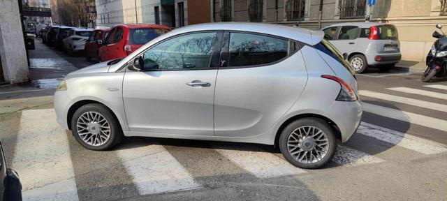 LANCIA Ypsilon 1.2 69 CV 5 porte S&S Gold