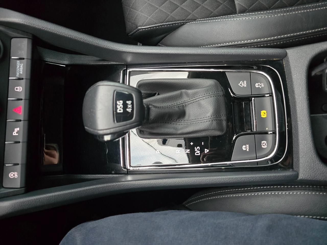 Skoda Karoq 2.0 TDI 150CV 4x4 Executive 140000KM-2021