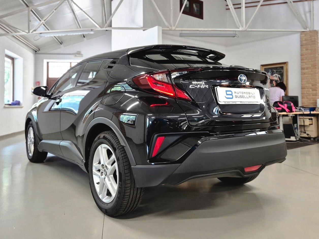 Toyota C-HR 1.8 Hybrid E-CVT Business