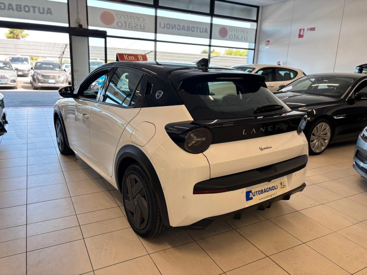 Lancia Ypsilon 51 kWh elettrica 156 CV KM 0