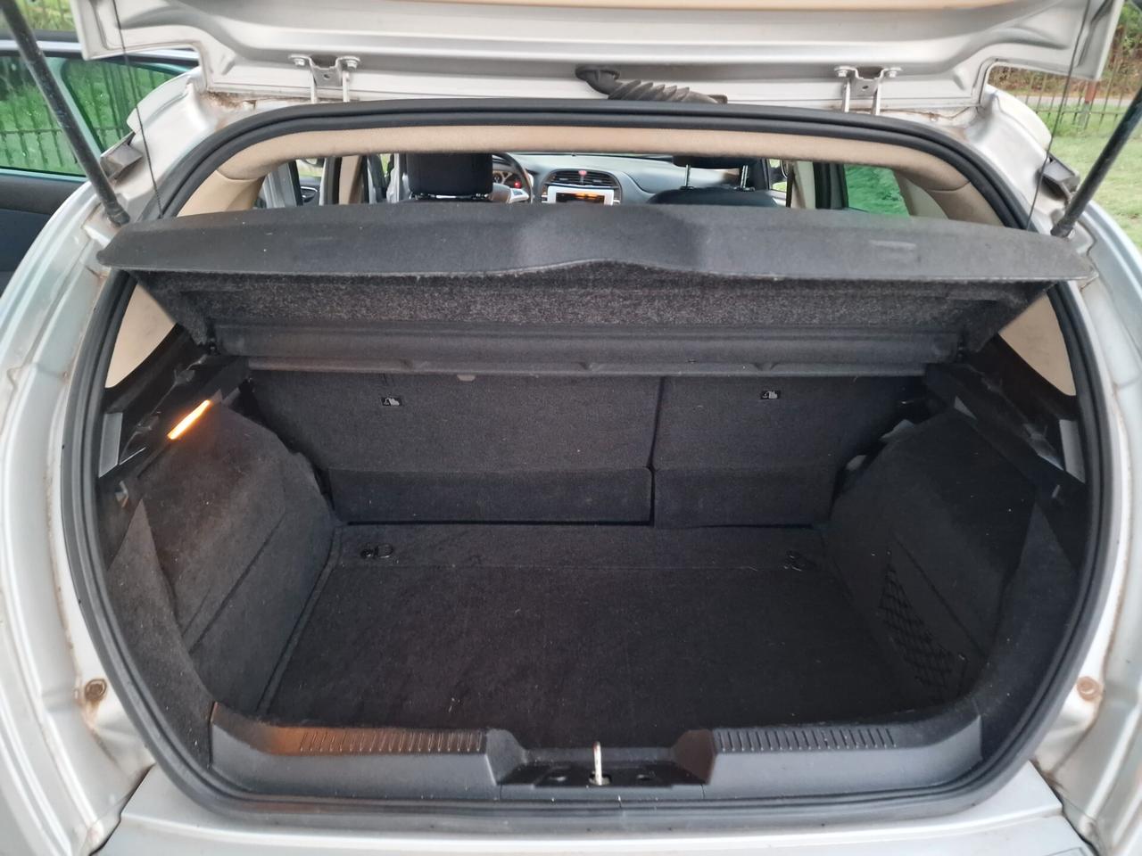 Lancia Delta 1.6 MJT DPF Gold - 2012