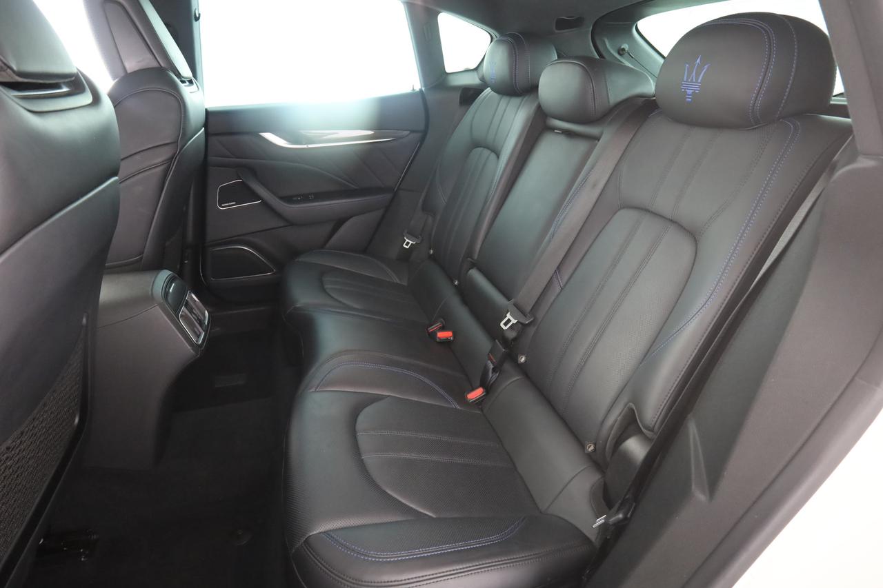 MASERATI Levante 330 CV MHEV AWD GT