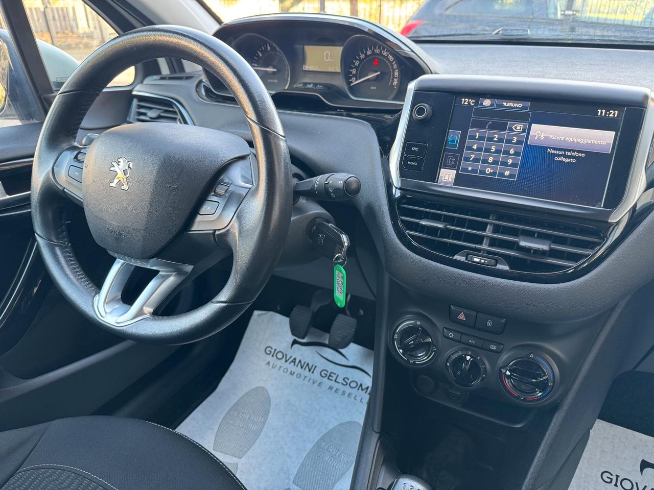 Peugeot 208 PureTech 82 5p. GPL Active