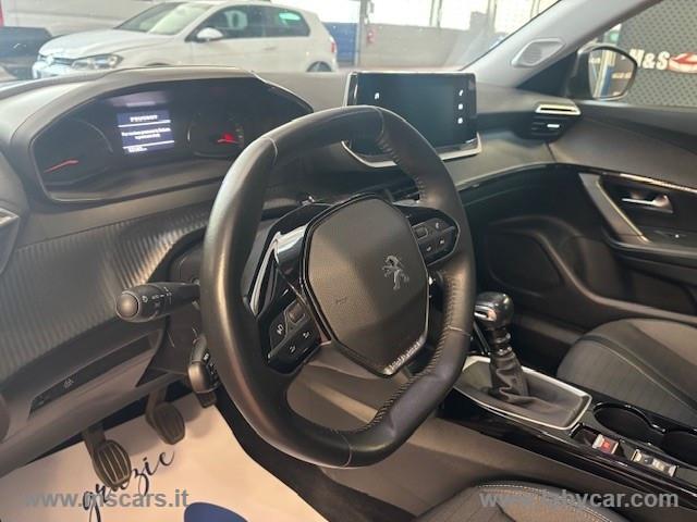 PEUGEOT 2008 PureTech 100 S&S Allure Navi Pack