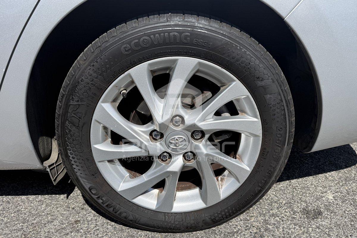 TOYOTA Auris Touring Sports 1.8 Hybrid Active