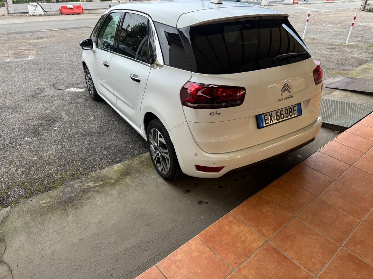 Citroen C4 1.6 e-HDi 115 airdream Exclusive