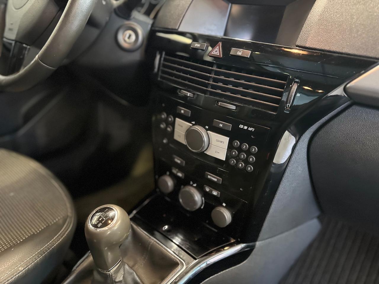 Opel Astra 1.7 CDTI 101CV 5 porte Cosmo