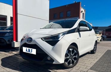 Toyota Aygo Connect 1.0 VVT-i 72 CV 5 porte x-play