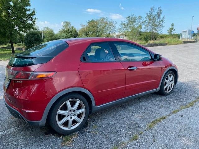 Honda Civic 1.8 i-VTEC 5p. Exclusive LE