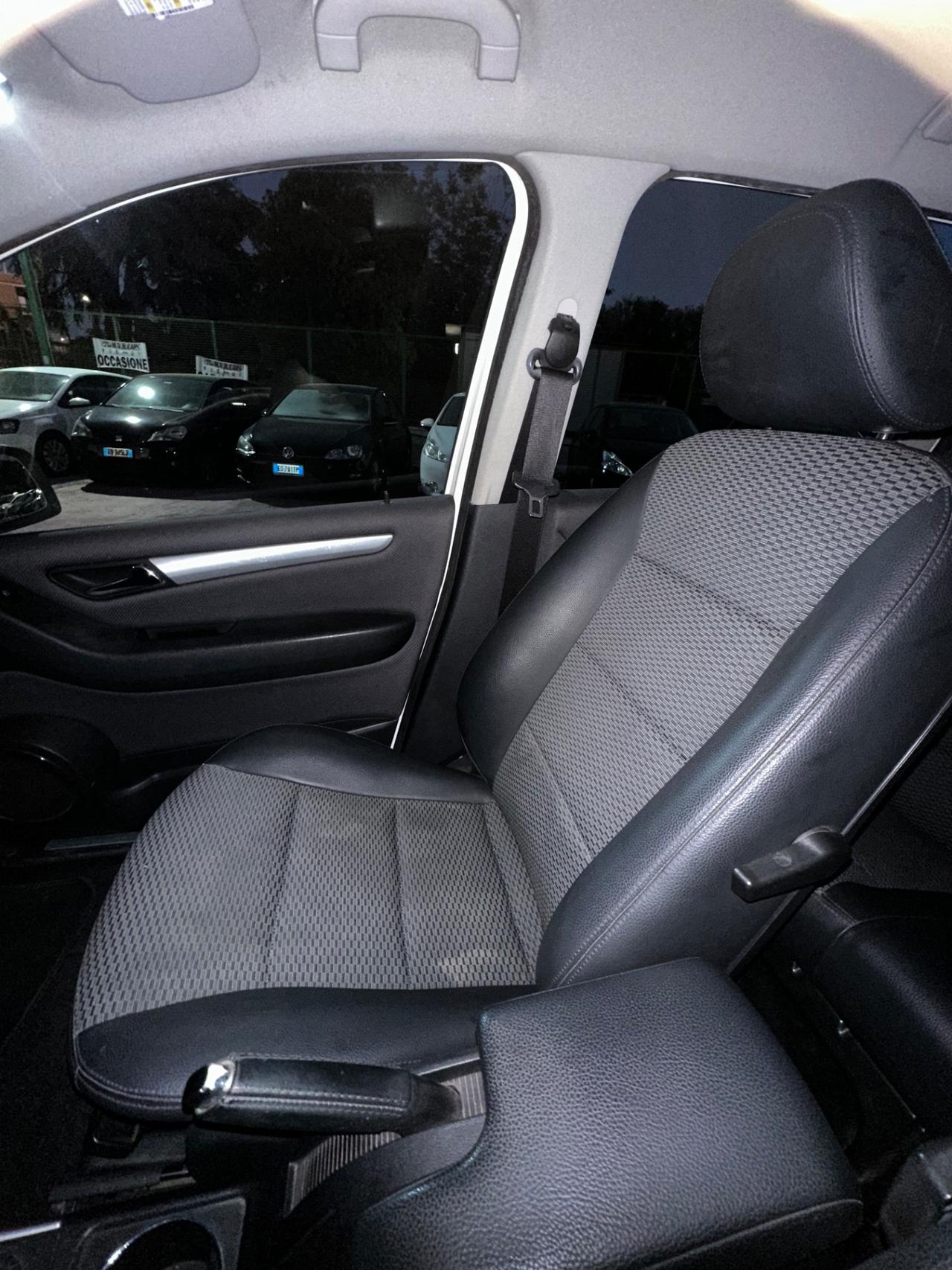 Mercedes-benz A 160 CDI BlueEFFICIENCY Avantgarde