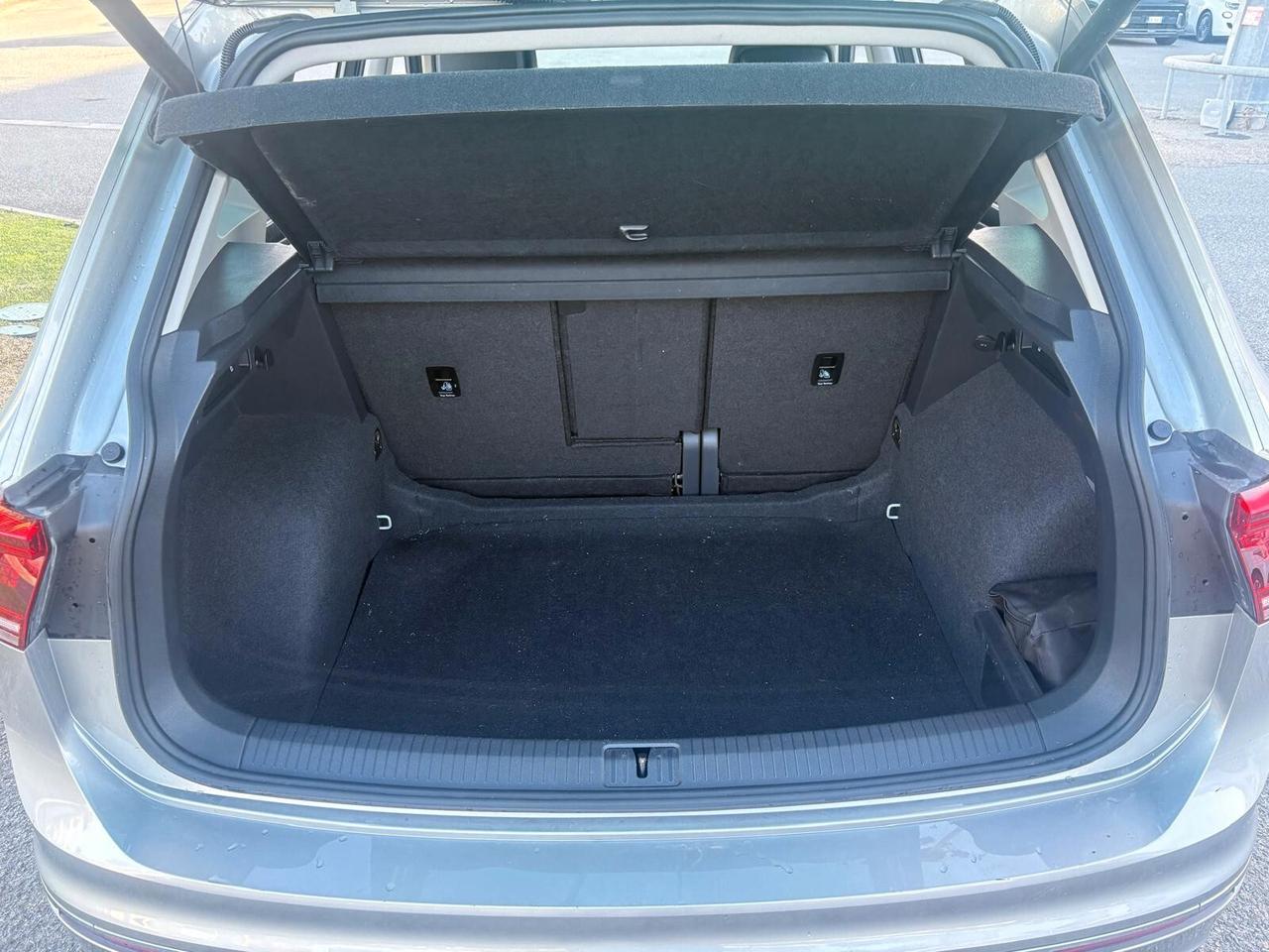 Volkswagen Tiguan 2.0 TDI SCR DSG 4MOTION Advanced BMT