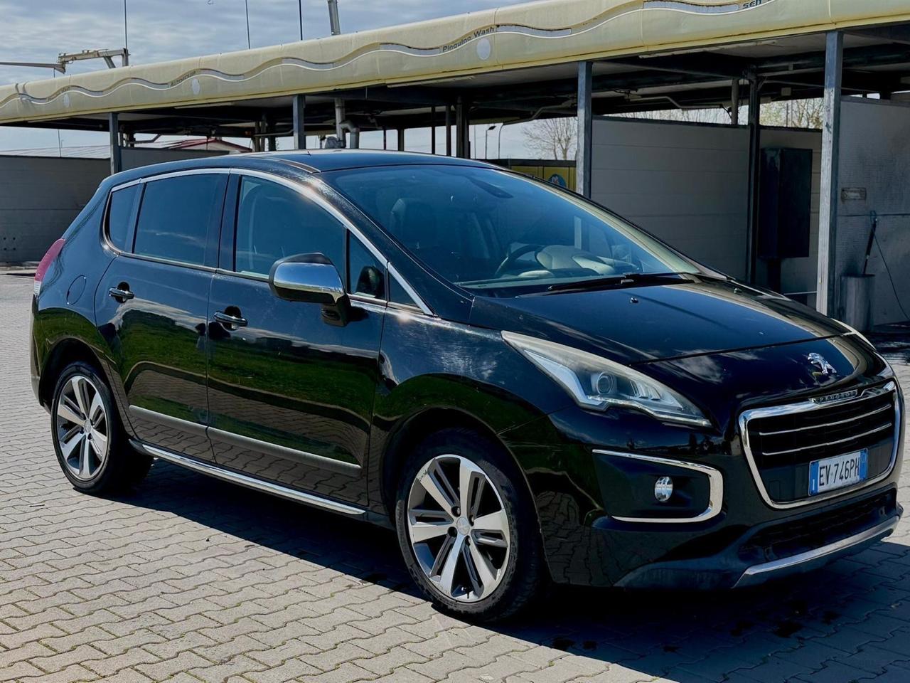 Peugeot 3008 1.6 HDi 115CV Allure