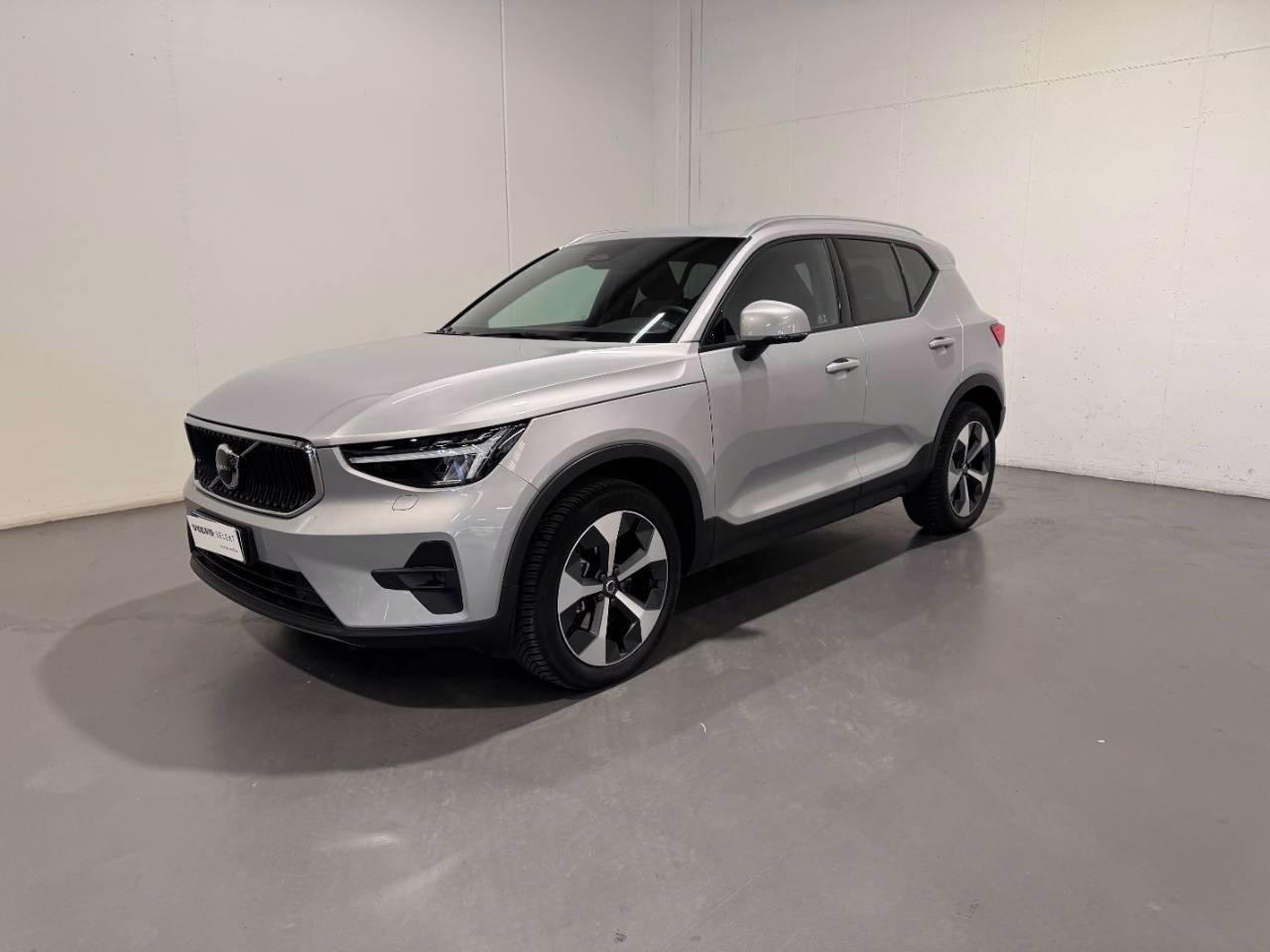 VOLVO XC40 B3 CORE AUTO