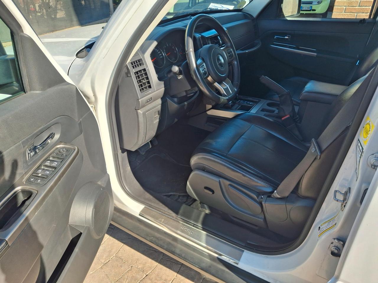 Jeep Cherokee 2.8 CRD DPF Limited Auto 4x4