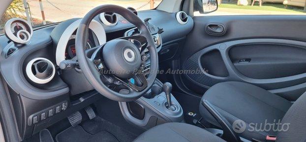 SMART FORTWO EQ Enel-X White