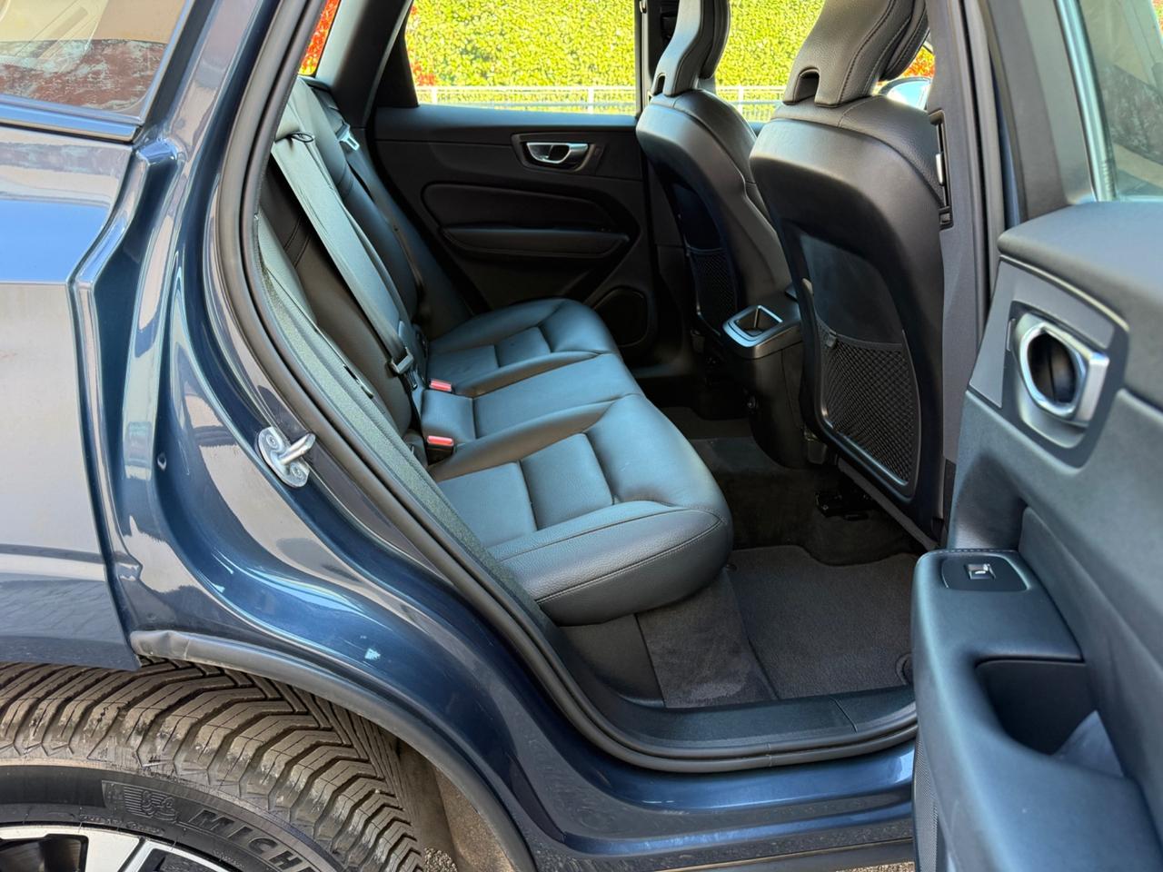 Volvo XC 60 XC60 B4 (d) automatico Plus Dark 2022