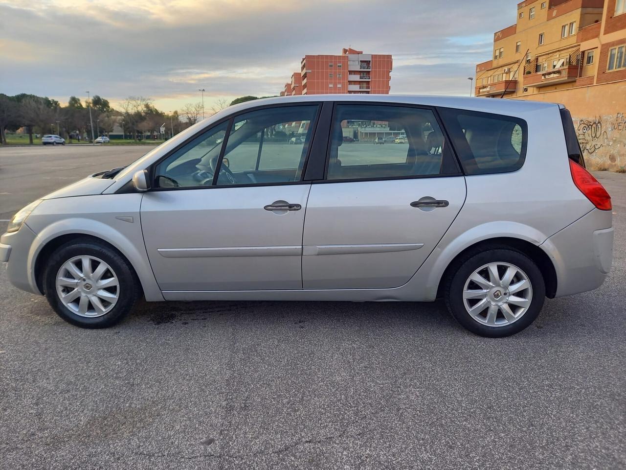 Renault Grand Scenic 1.9 dCi 130cv 7 Posti