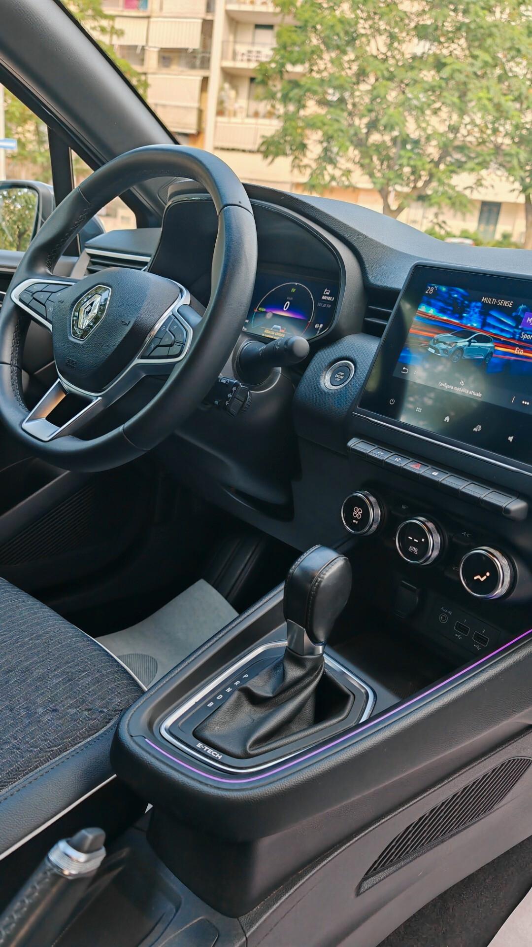 Renault Clio Full Hybrid E-Tech 140 CV 5 porte Intens