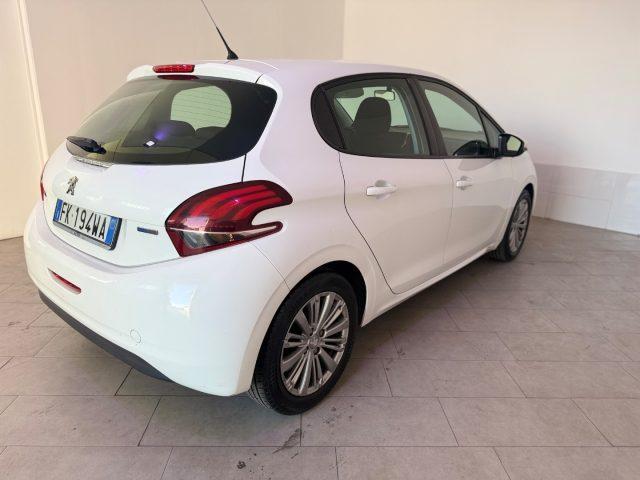 PEUGEOT 208 1° serie PureTech 82 5 porte Allure