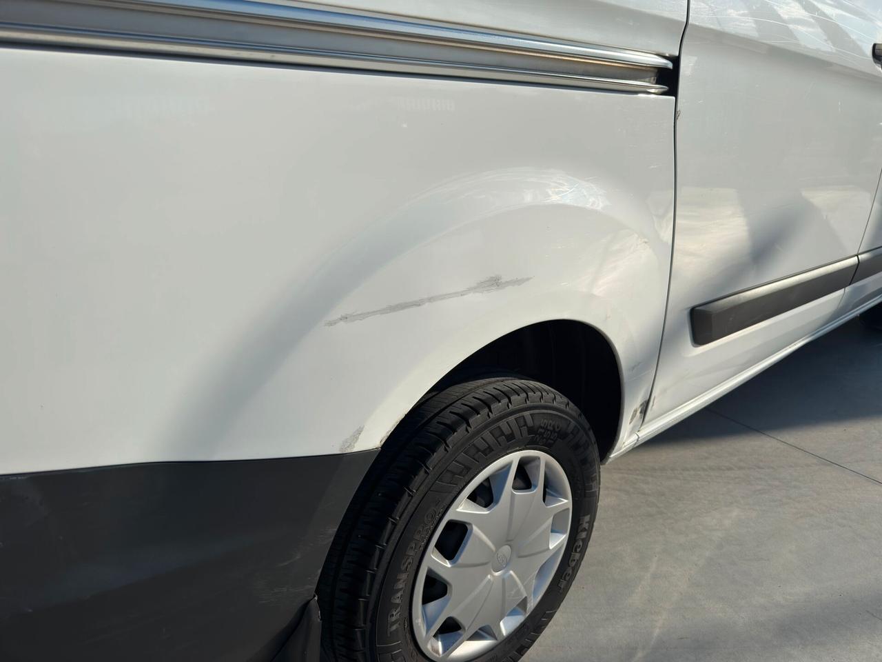 Ford Transit Custom 2.2 TDCi - 3 posti