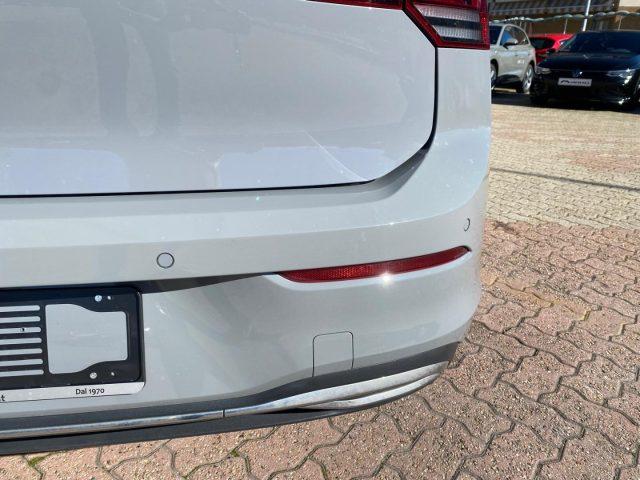 VOLKSWAGEN Golf 8 1.0 Active *Sedili riscaldati*Navi*Lega