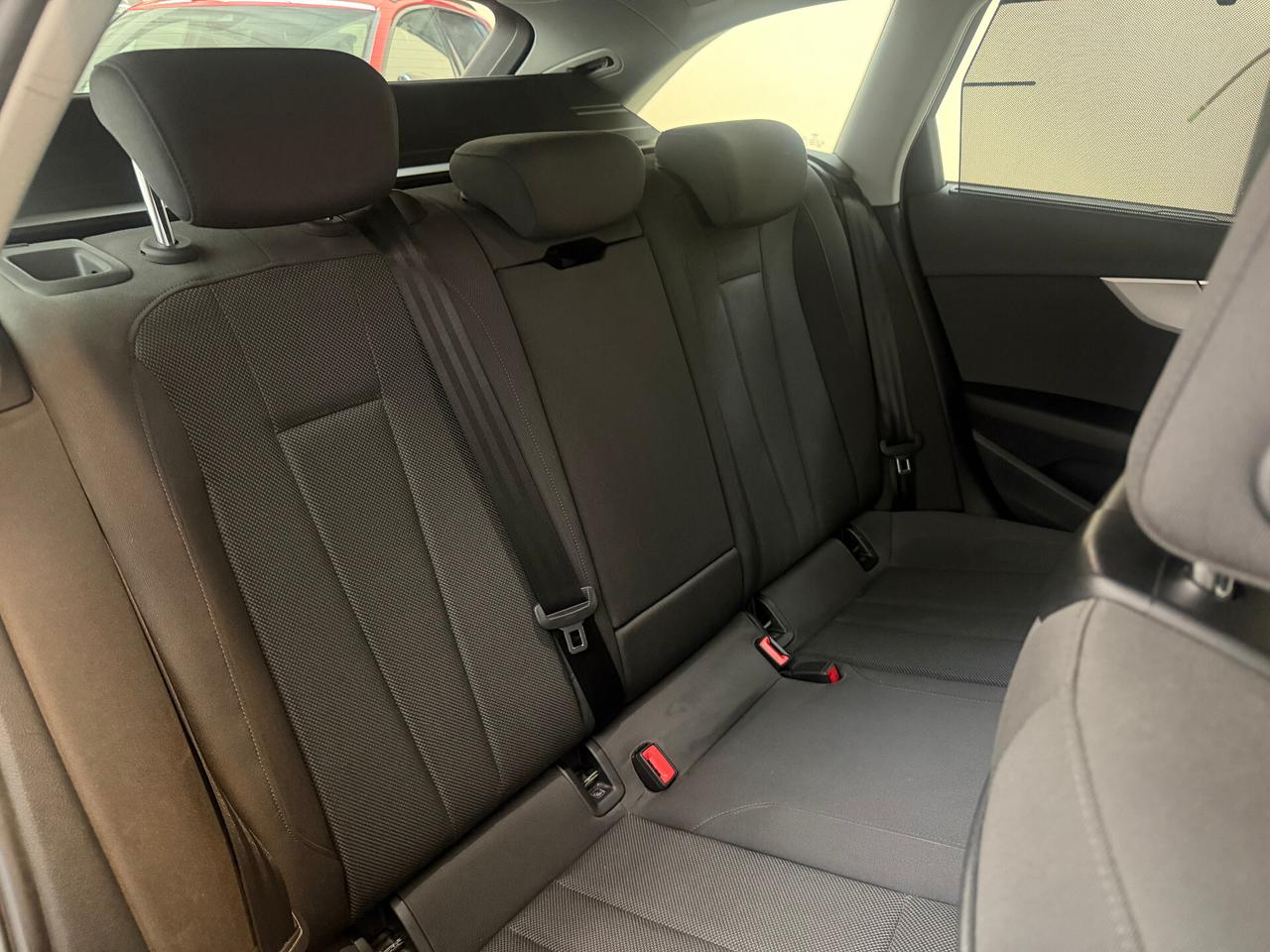 Audi A4 Avant 35 TDI/163 CV S tronic Business Advanced
