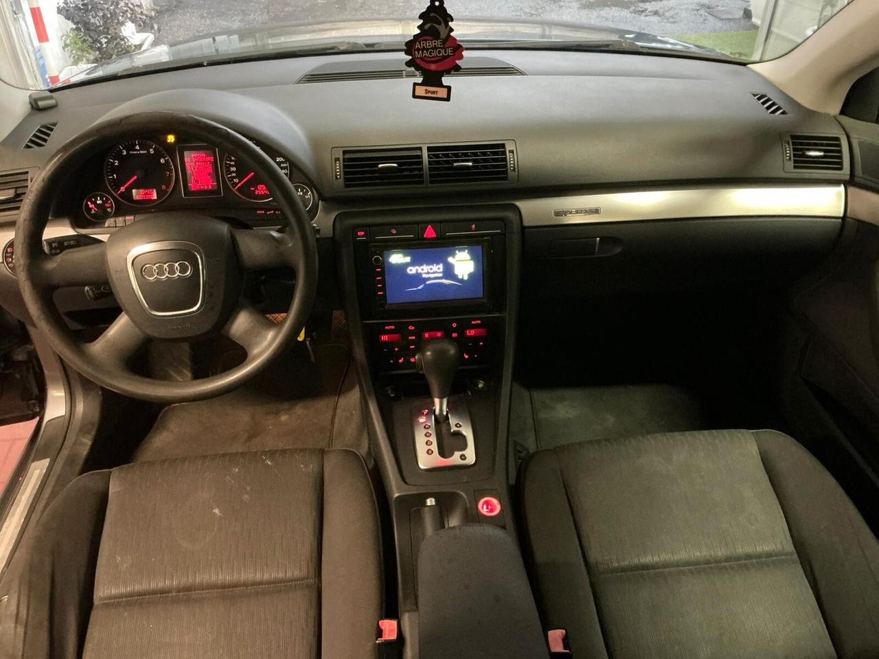 Audi A4 2.0 16V TFSI Avant quattro