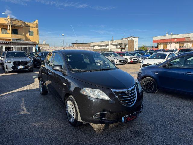 LANCIA Ypsilon 1.2 69 CV 5 porte GPL Ecochic Gold