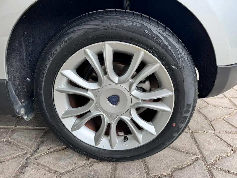 Lancia Delta 1.6 MJT DPF Gold
