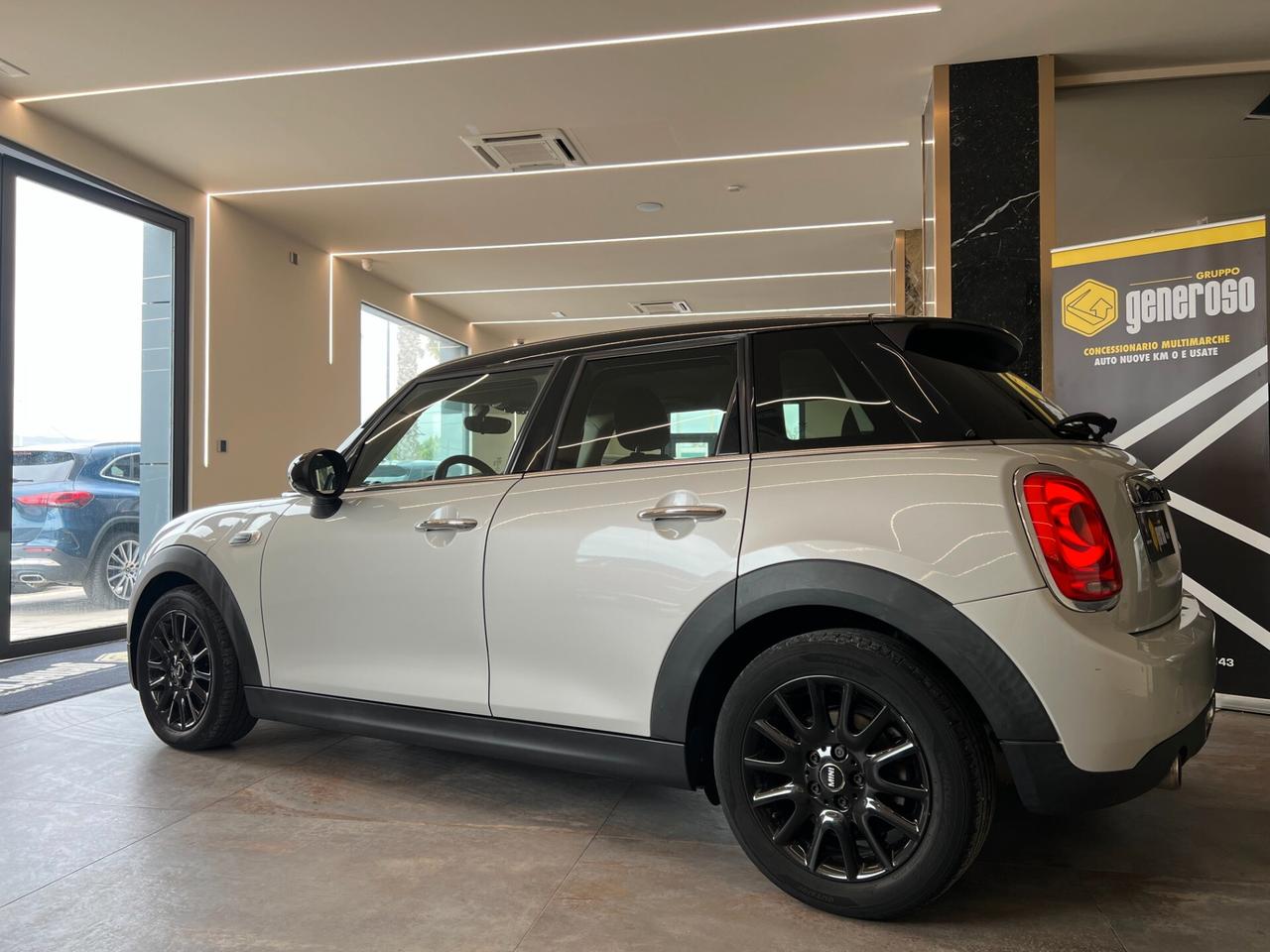 Mini 1.5 Cooper D 5 porte