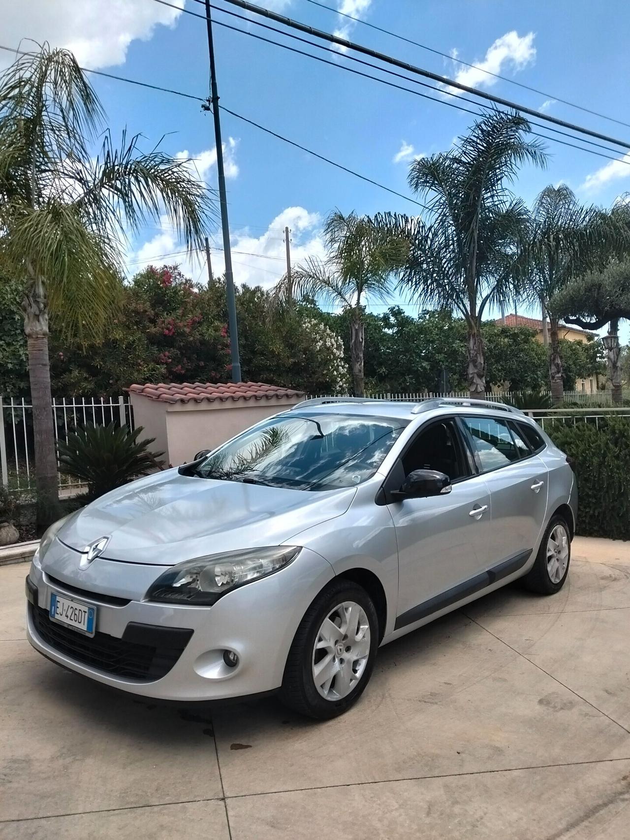 Renault Megane Mégane 1.5 dCi 110CV EDC Attractive