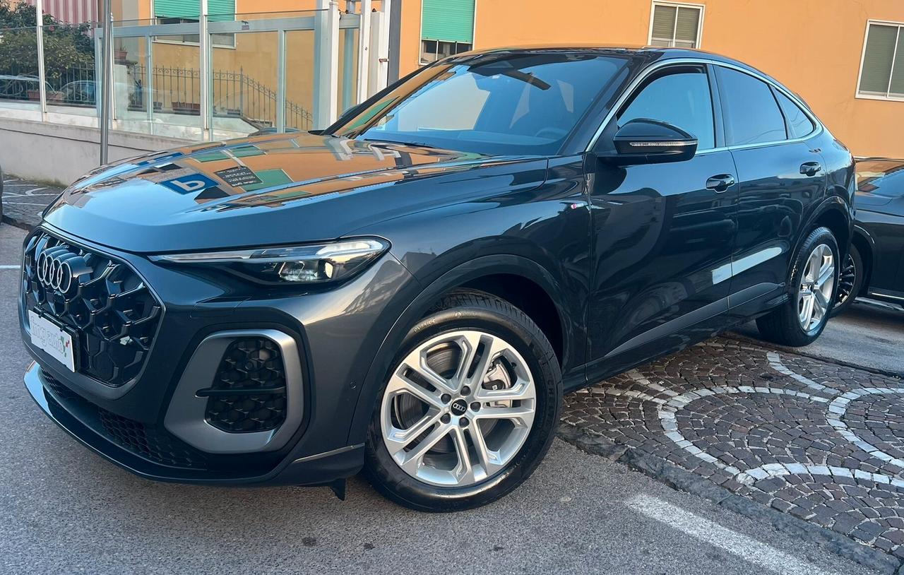 Audi Q5 SPB 40 TDI quattro S tronic line Int+Ext Grigio Daytona km O