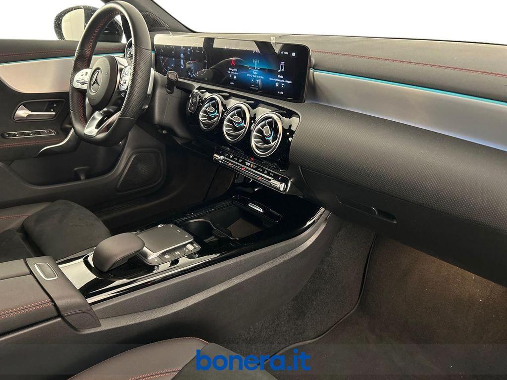 Mercedes CLA 200 200 D Premium 4Matic 8G-DCT