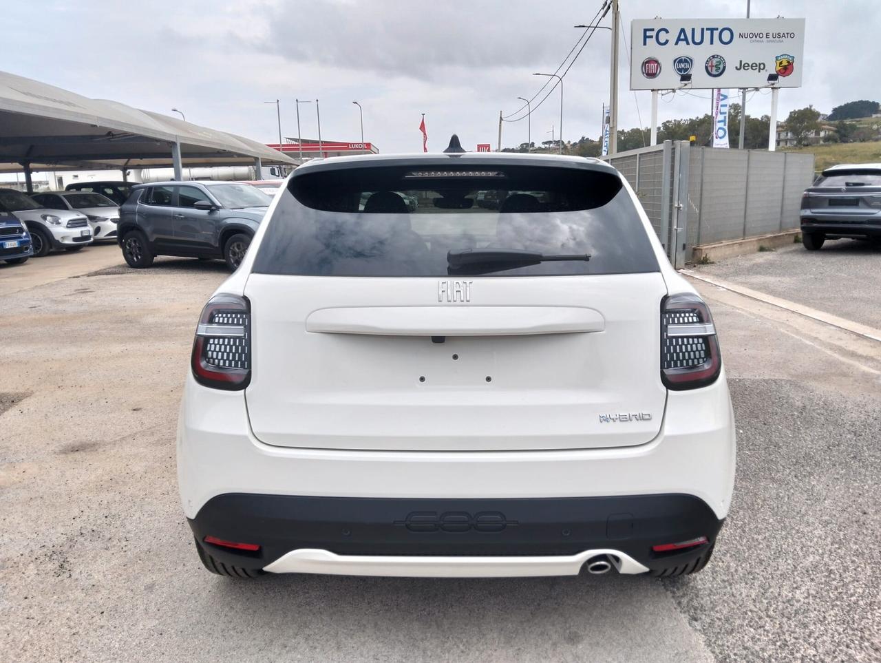 Fiat 600 Hybrid 110 CV DCT MHEV La Prima KM 0