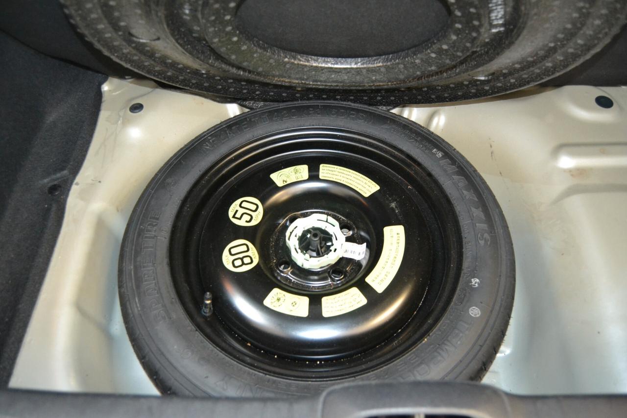 Peugeot 208 BlueHDi 75 5P Allure Navi/UniPRO/KMDOC