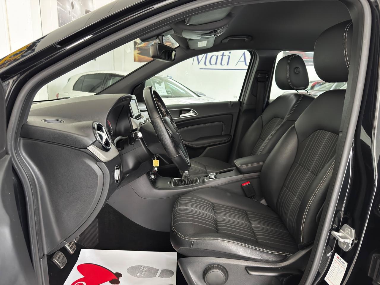 Mercedes-benz B 180 BlueEFFICIENCY Premium