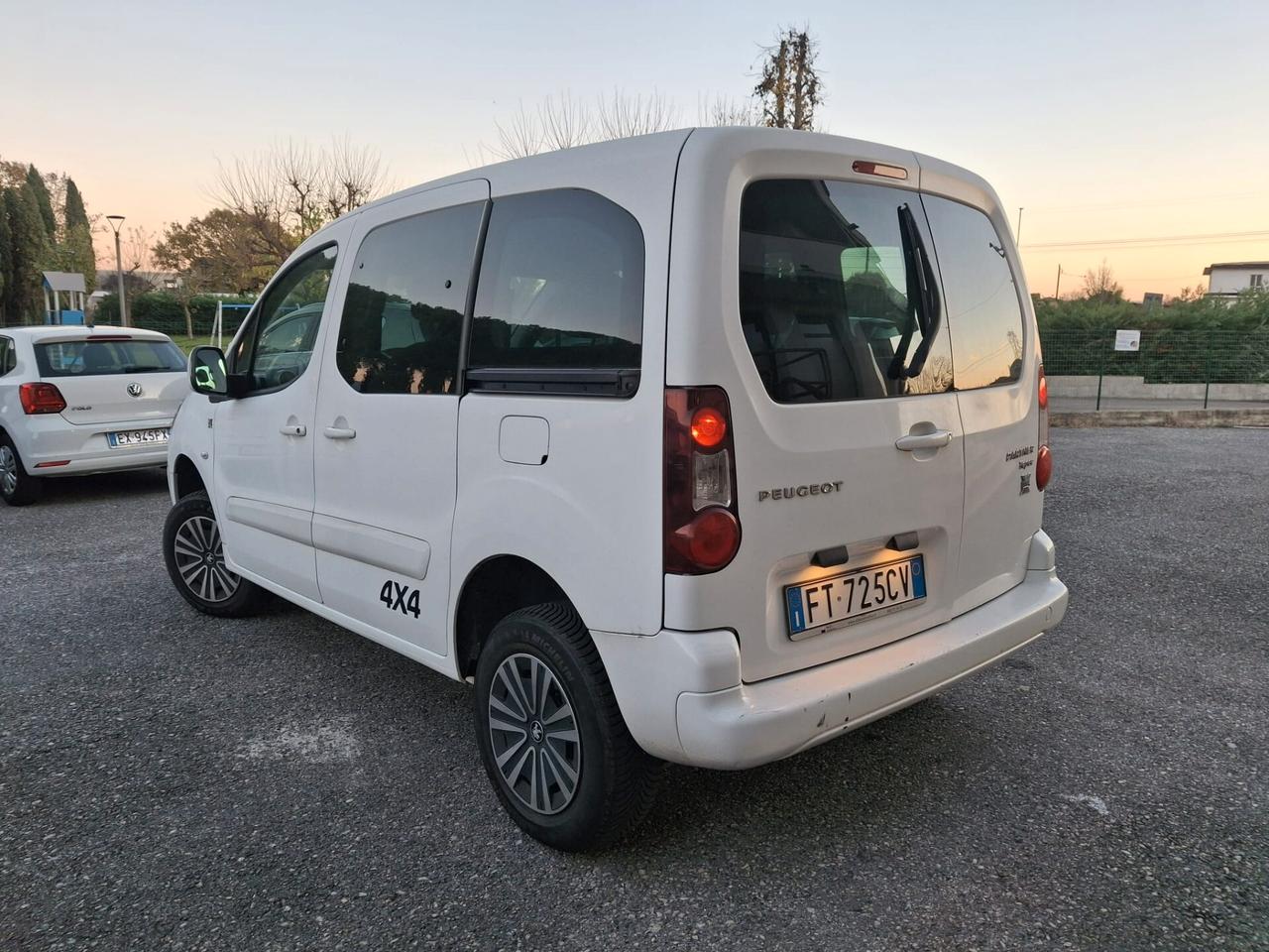 Peugeot Partner Tepee BlueHDi 100 4x4 Active Traction Control Plus