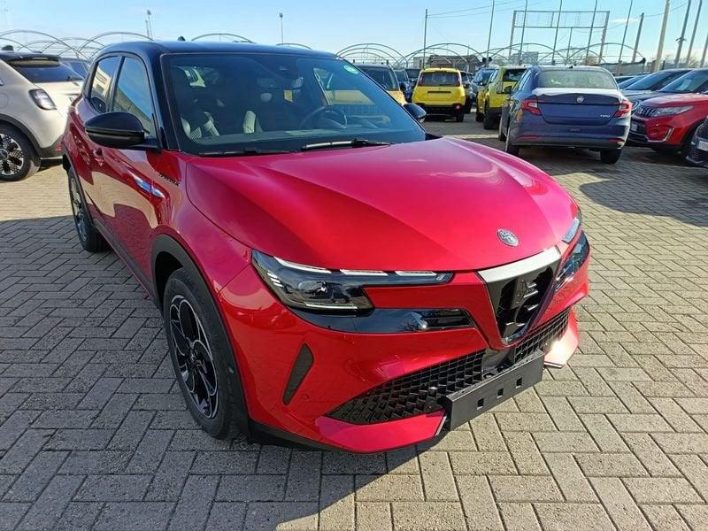 Alfa Romeo Junior BEV 156CV/115kW elettrica SPECIALE