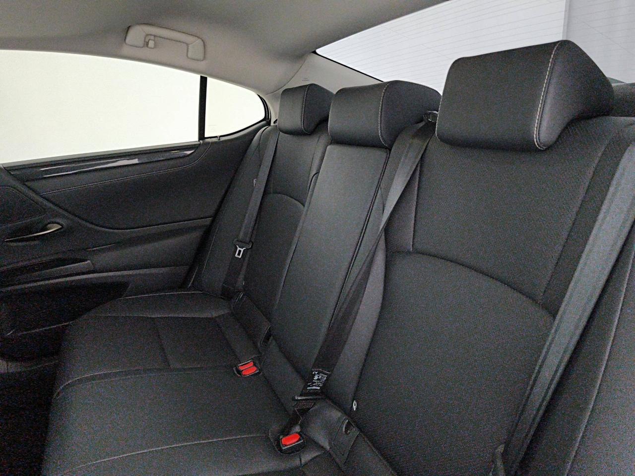 Lexus ES 300h 2.5 Executive