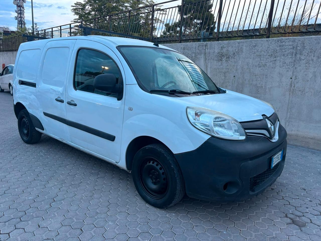 Renault Kangoo Maxi 1.5 dCi 90 CV Diesel – 2015 – 214.000 km