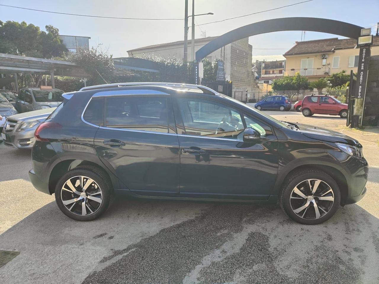 Peugeot 2008 BlueHDi 100 S&S Black Matt